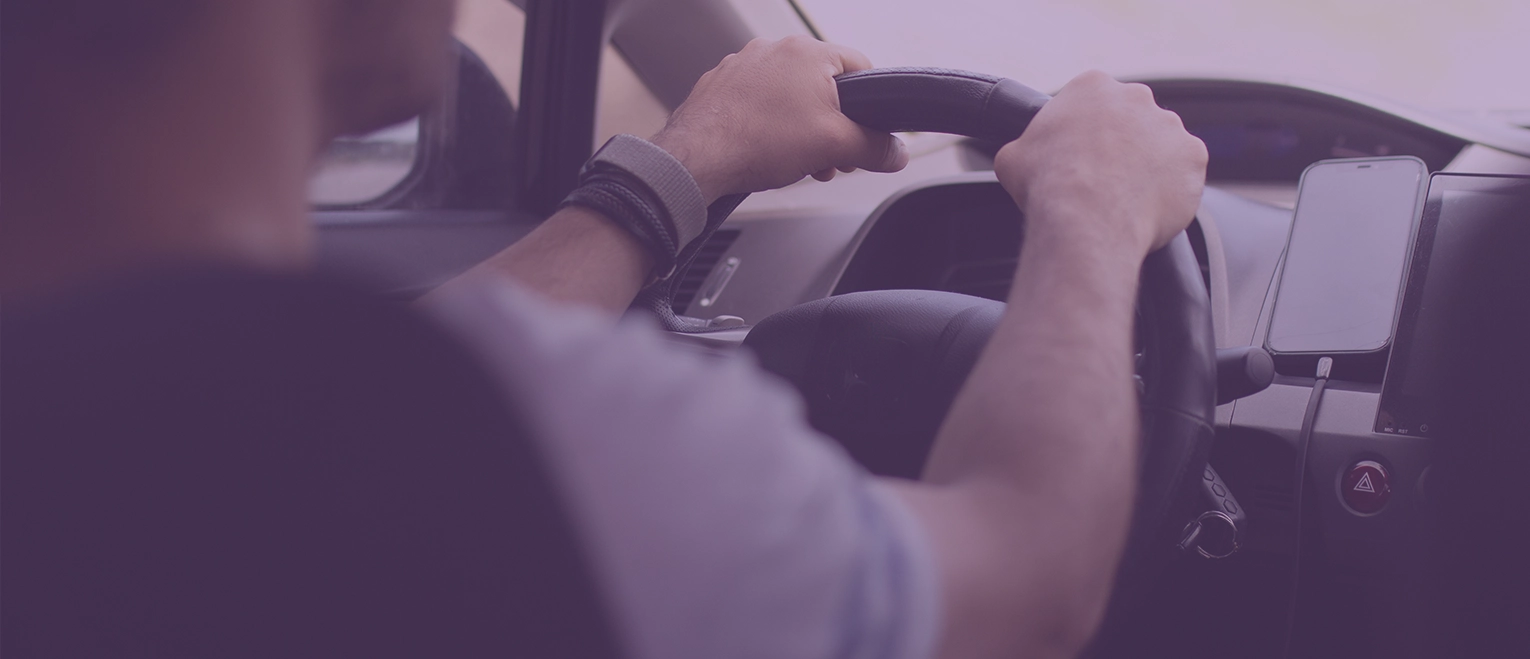 How to avoid distracted driving How to avoid distracted driving